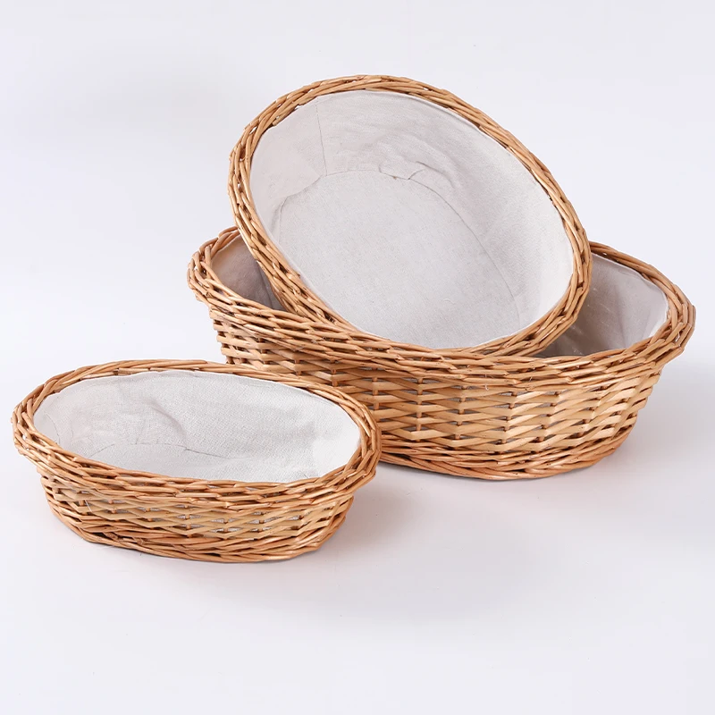 Маленькая плетеная ротанговая подарочная корзина для детей в продаже