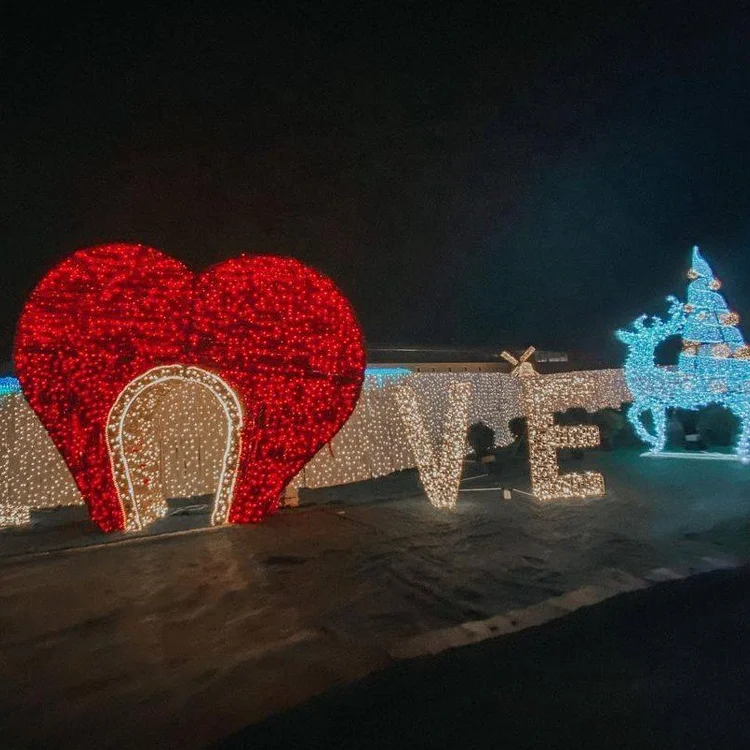 Большой предварительно подсвеченный дисплей в форме сердца для торговых центров/свадьбы/Дня Святого Валентина