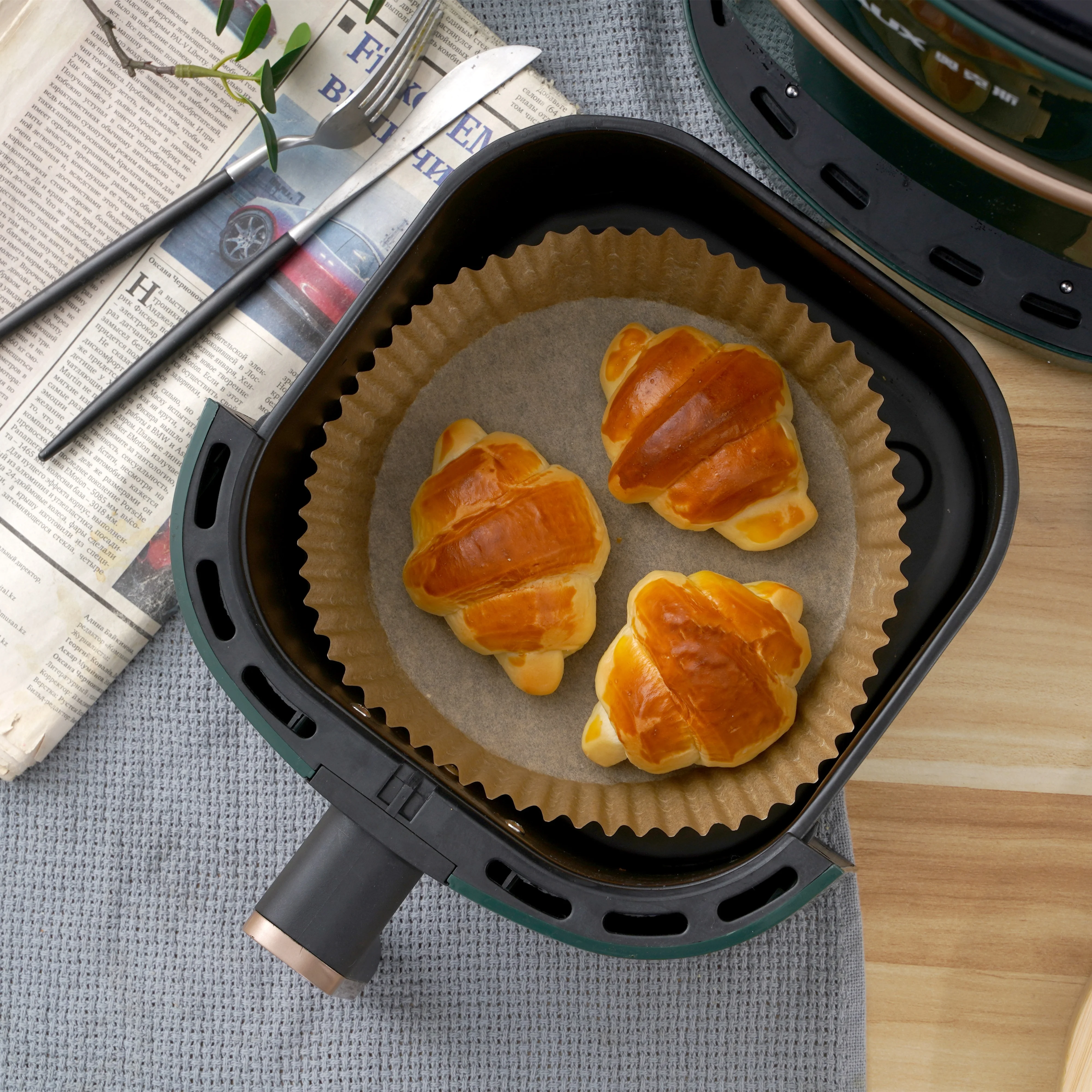 Hot Sale air fryer disposable parchment paper liner airfryer baking paper 100pcs 50pcs