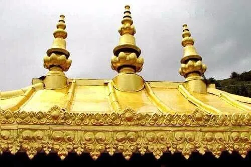 Производитель конкурентоспособная цена изготовленный на заказ 0 12 мкм украшенная медной фольгой тайваньский лист из листового золота для украшения дома