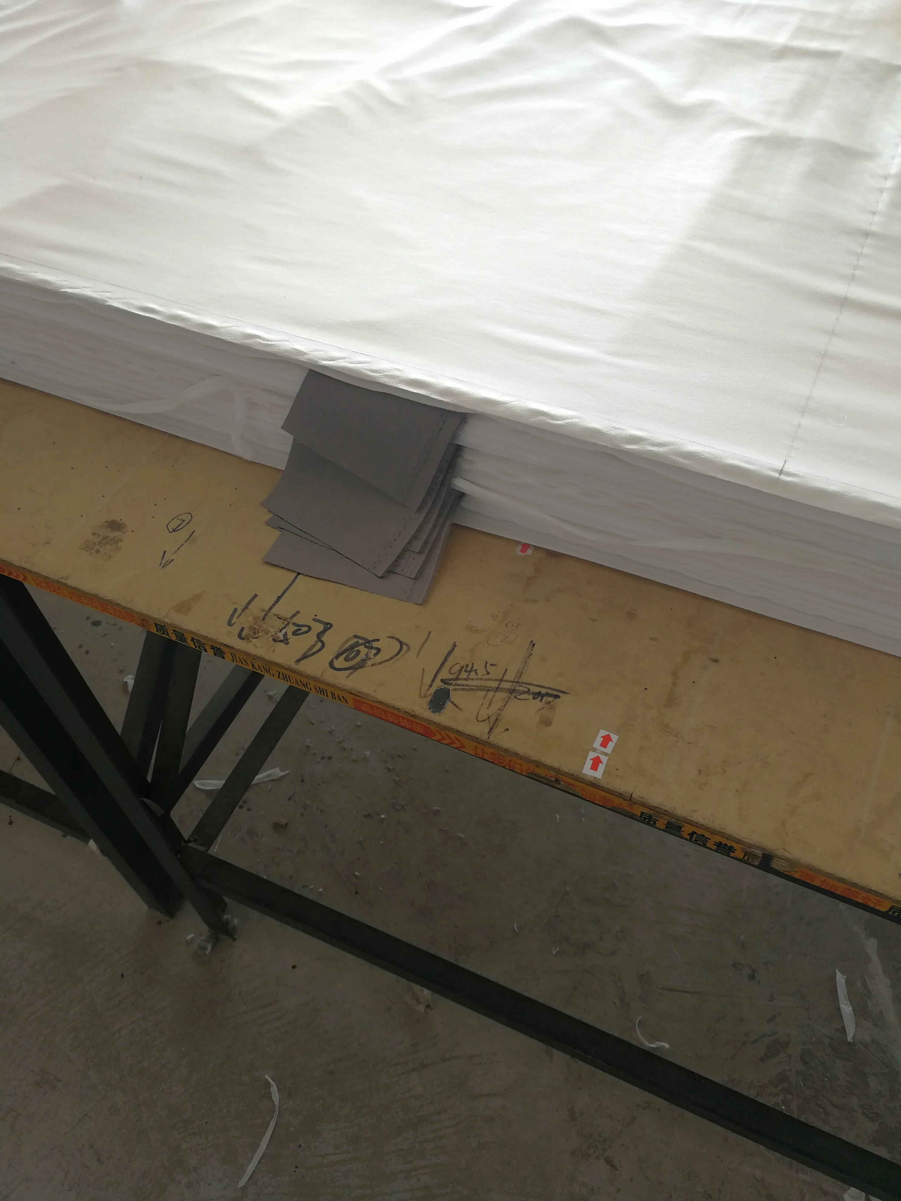 50%polyester 50% cotton 40*40 110*90 200T plain percale bed sheet fabric