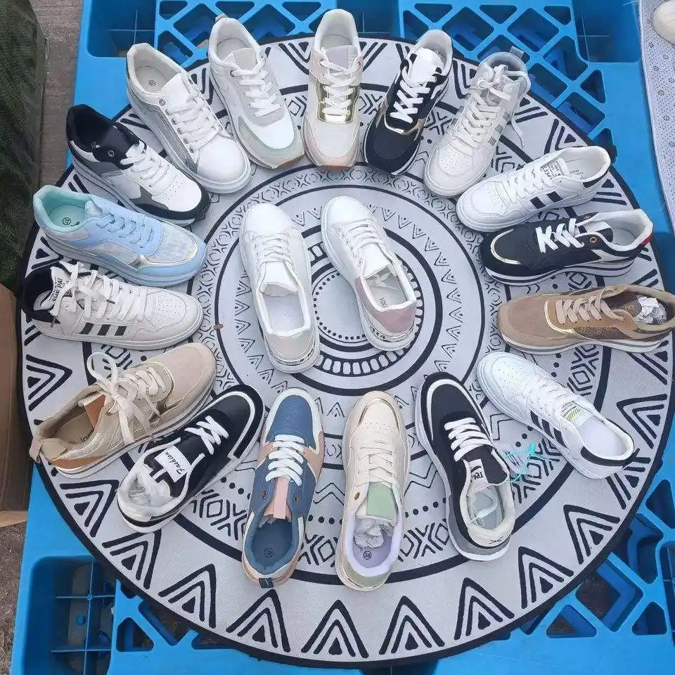 bulk wholesale used shoes sports casual male sneakers shoes mixed type for mens black stock shoes fashion sneakers