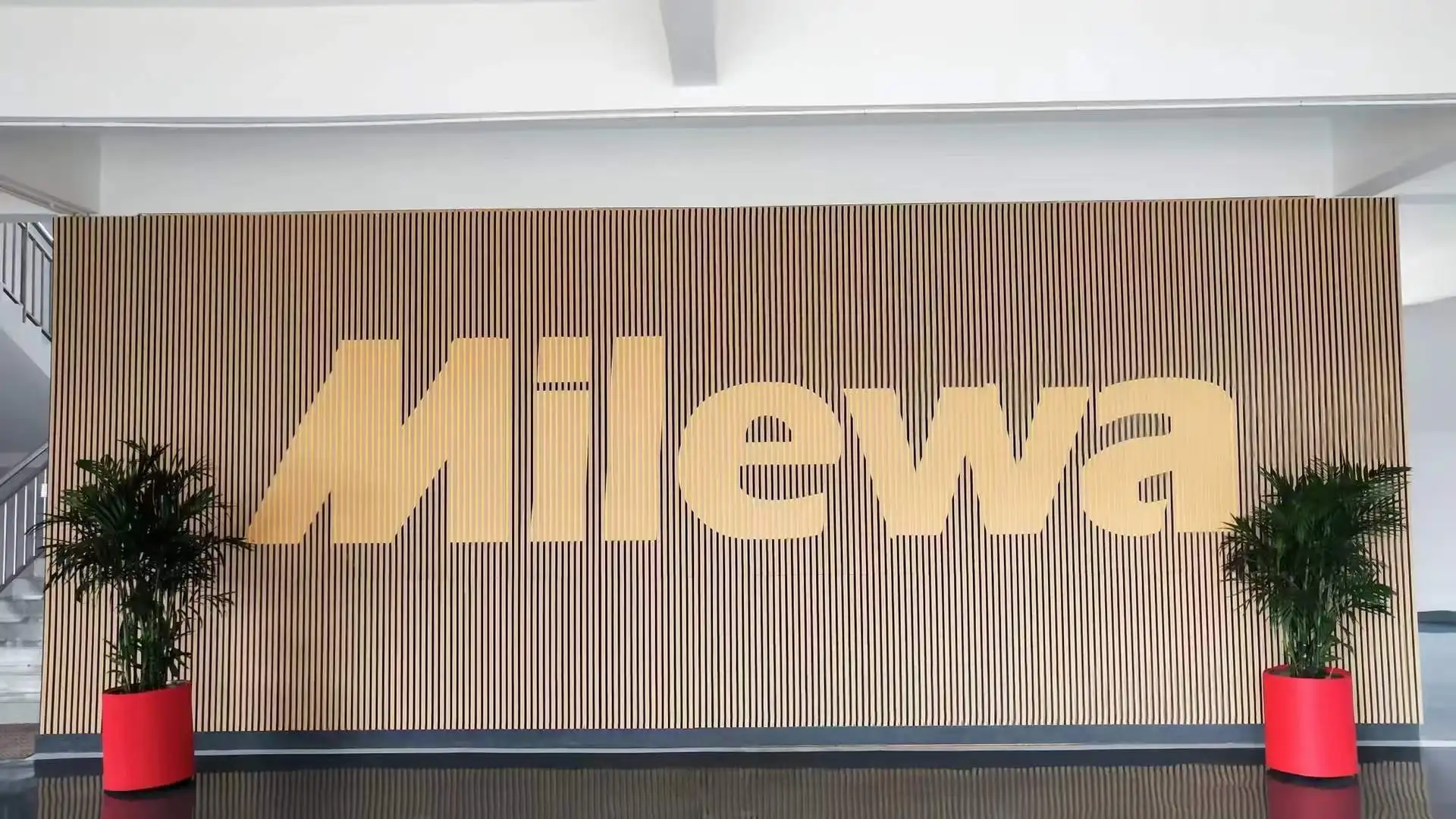 Factory Price Best Fireproof Acoustic Wood Veneer Panel 3D Decorative Slats Acoustic Panels for Interior Wall Decor