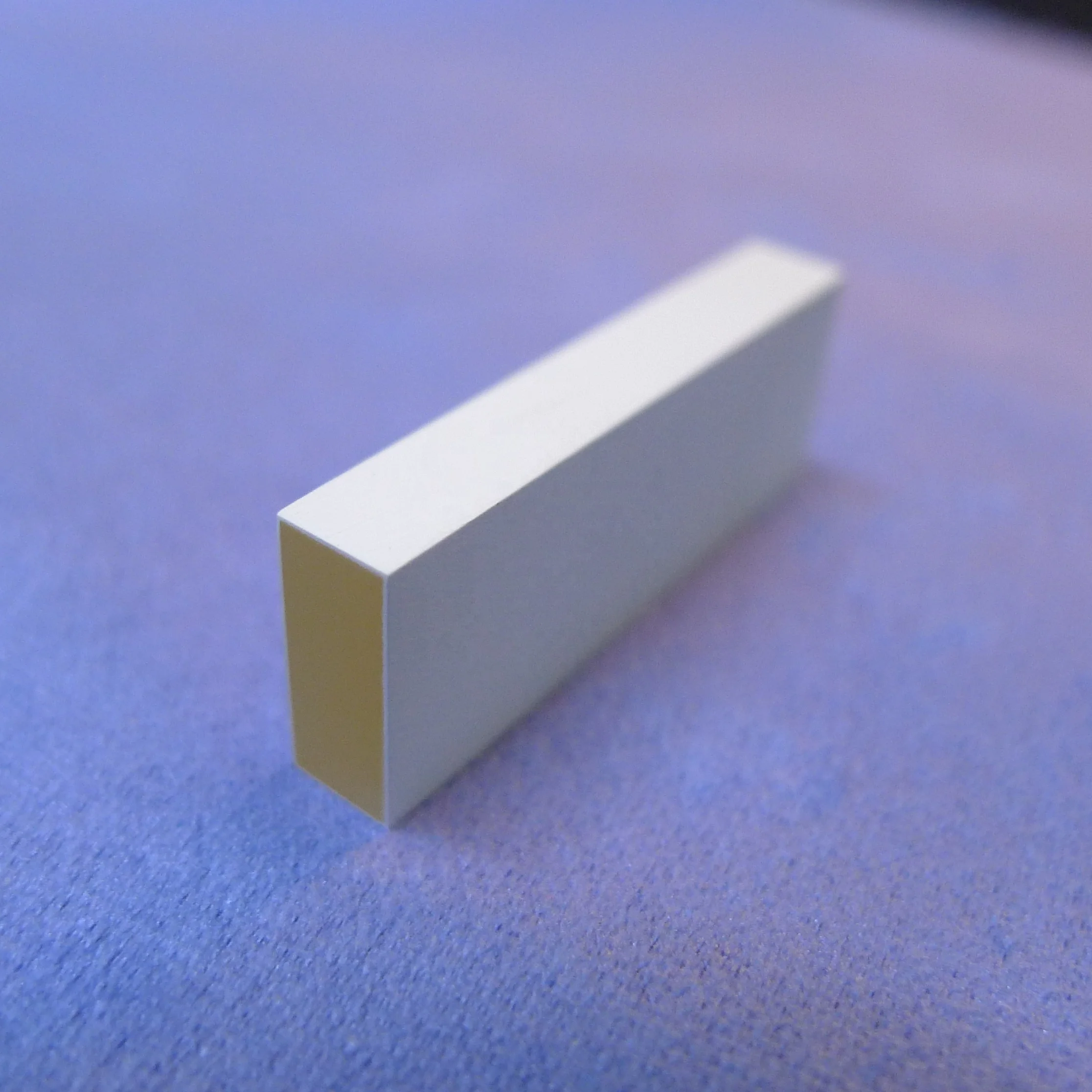 (CsI:Tl) Thallium doped cesium iodide scintillation crystal