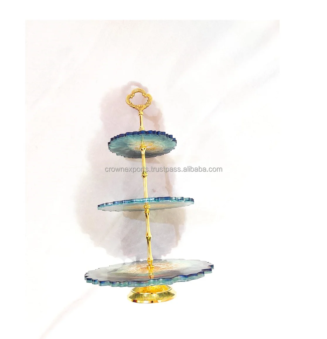 Подставка для торта из эпоксидной смолы с трехуровневыми многоуровневыми лотками в индивидуальных цветах