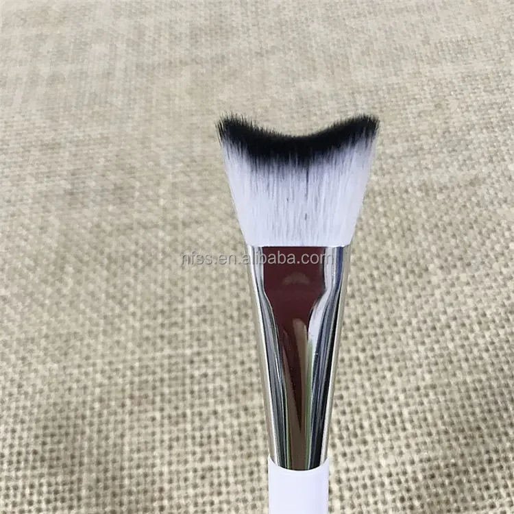  Private Label Eyeshadow Cleansing Remover Lash Extension Cleanser Cleaning Makeup Brushes Curved Fluffy Eyelash  Brush