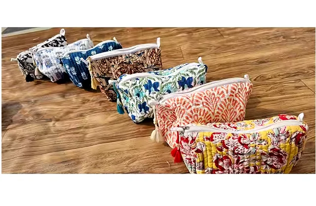 Hand Block Printed Handmade Cotton Quilted Clutch Bag Purses Cosmetic Toiletry Bags Floral Printed New Products 2024