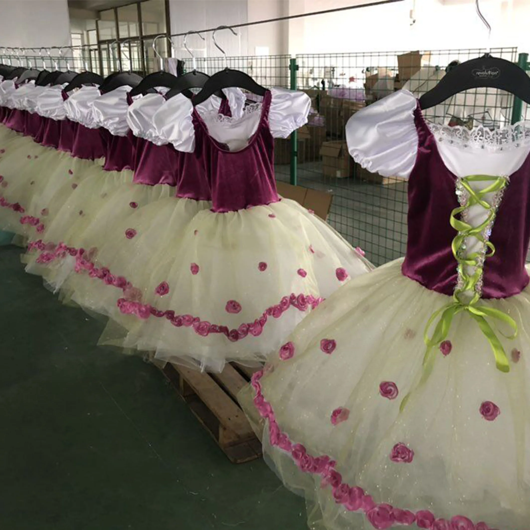 Christmas Lovely  dance Dress winter party Performance dance wear Stage performance Santa Claus Costumes