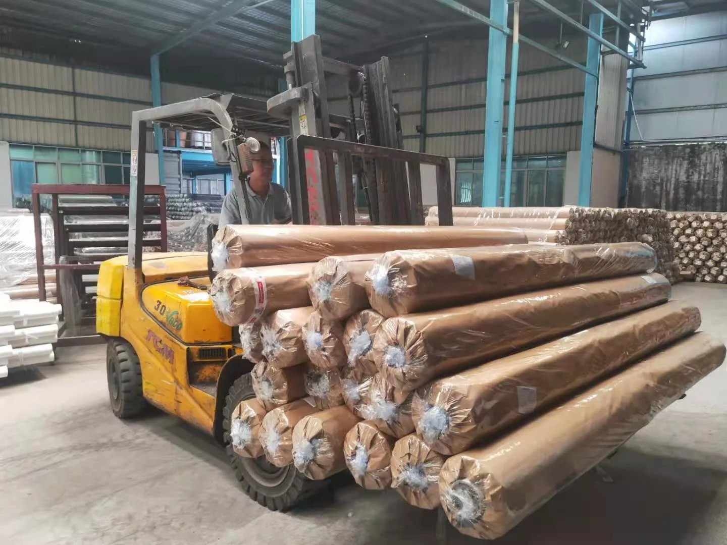 GUANGZHOU factory supplier  PVC roll film packaging for packing