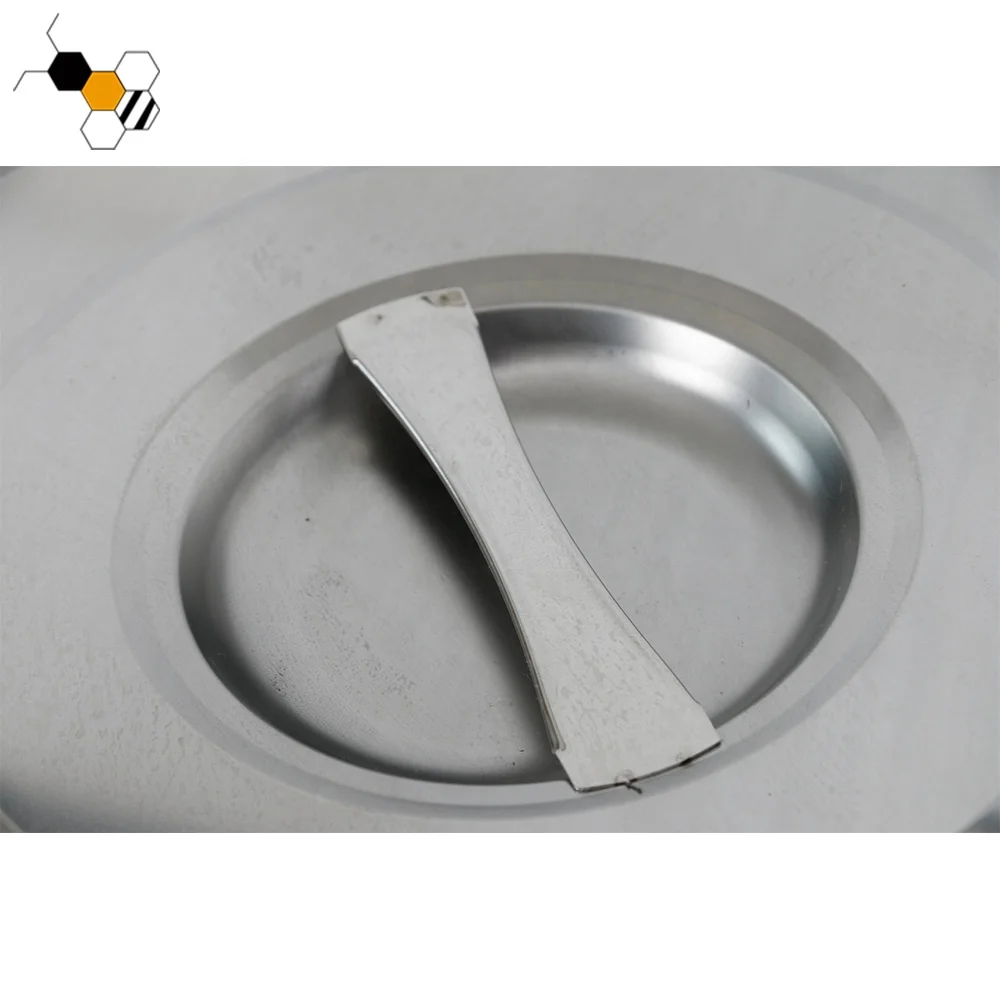 Honey Storage Tank Beekeeping Equipment 25~200Kg Stainless Steel Honey Bucket