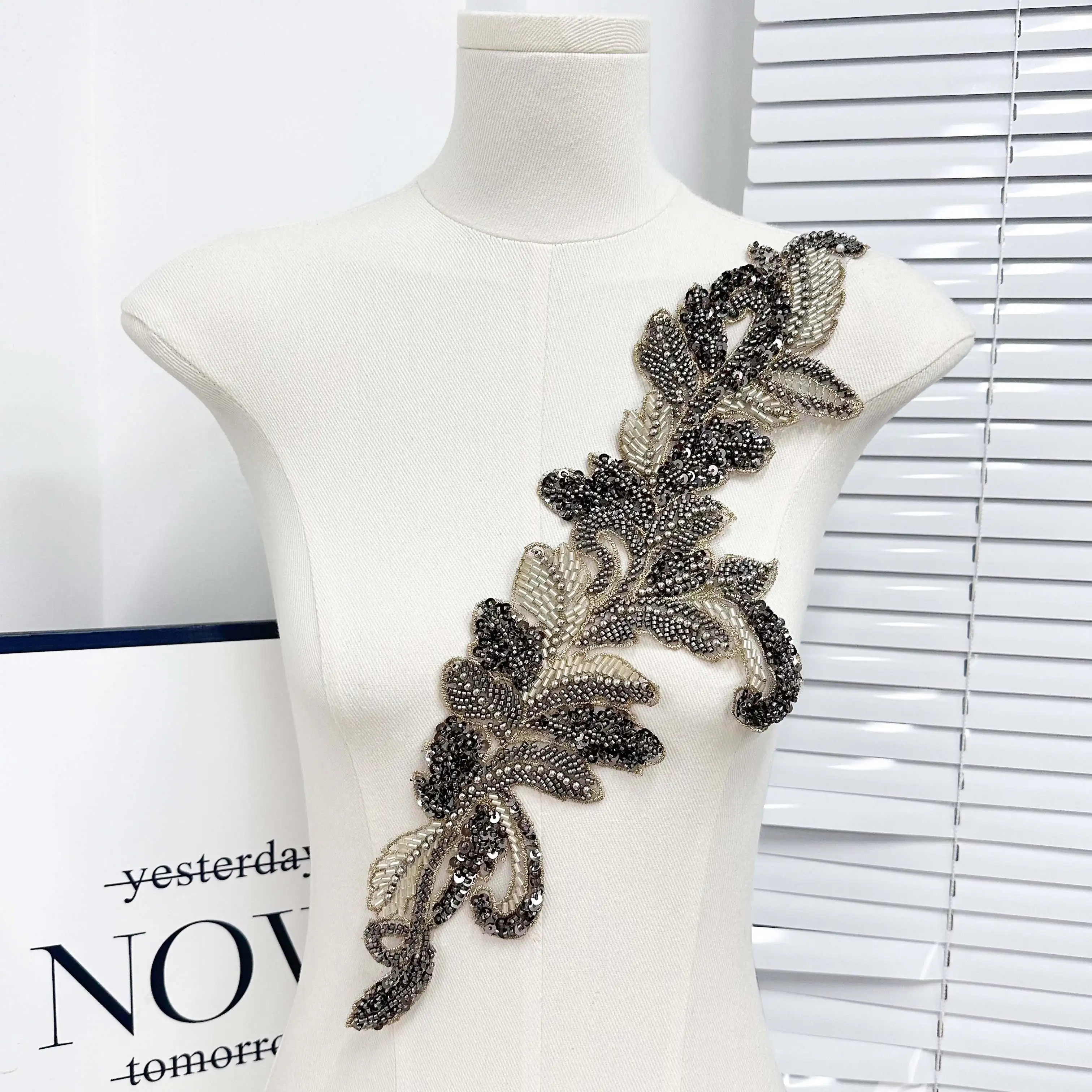 Handmade 3D Sequin Beaded Embellishment Embroidered Flower Leaf Patch for Bridal Dresses PVC Seed Bead Lace Applique