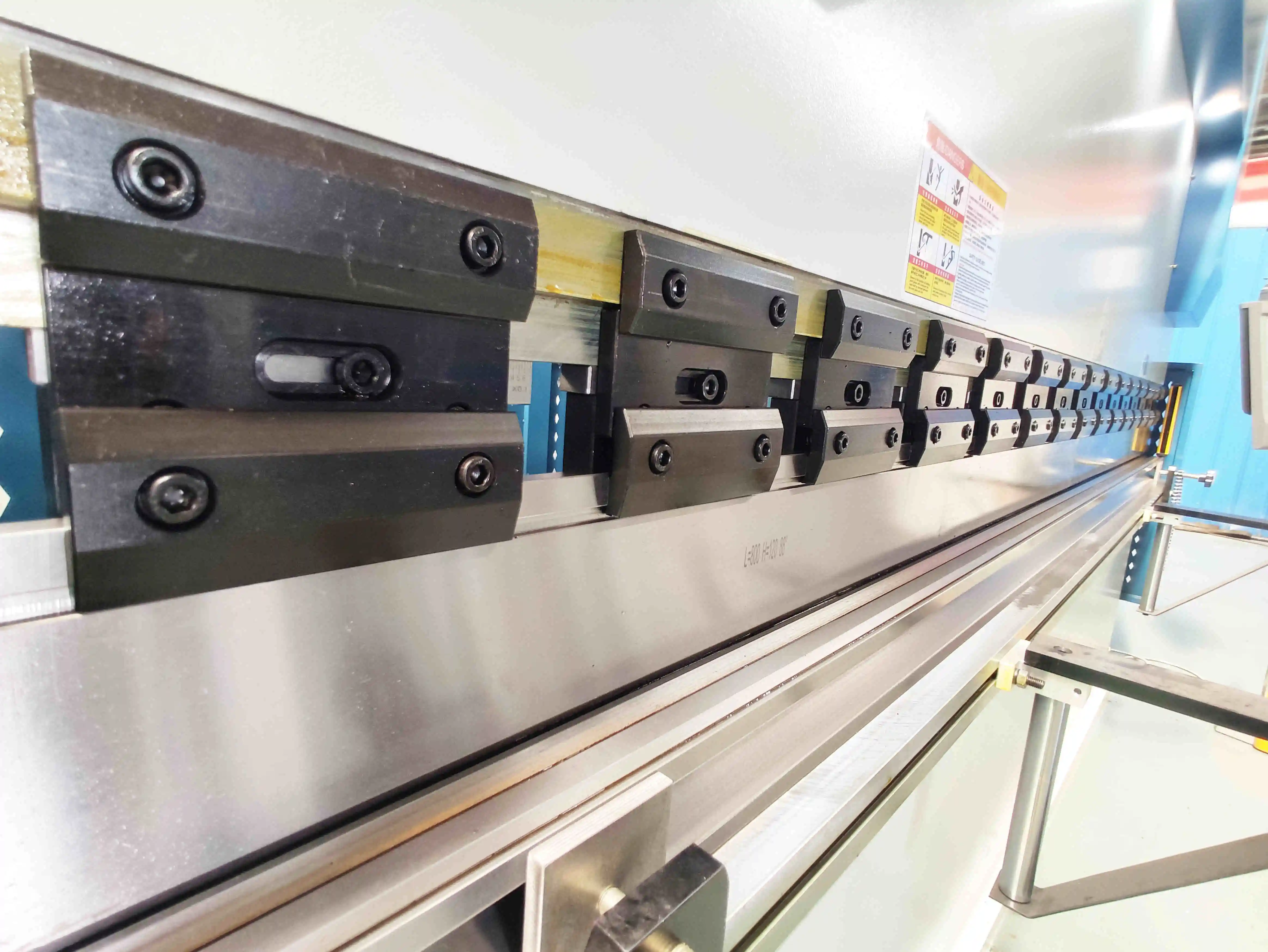 HARSLE cost-effective bending metal plate machine press brake