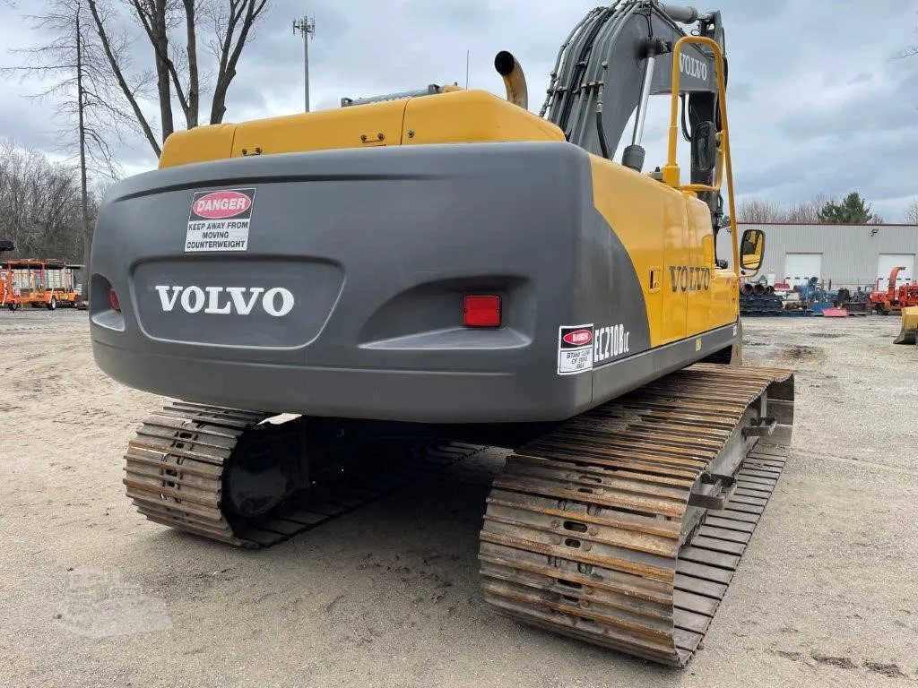 Sweden made used 20 ton 21 ton excavator VOLVO EC210 EC210B EC210Blc large tunnel excavator for sale