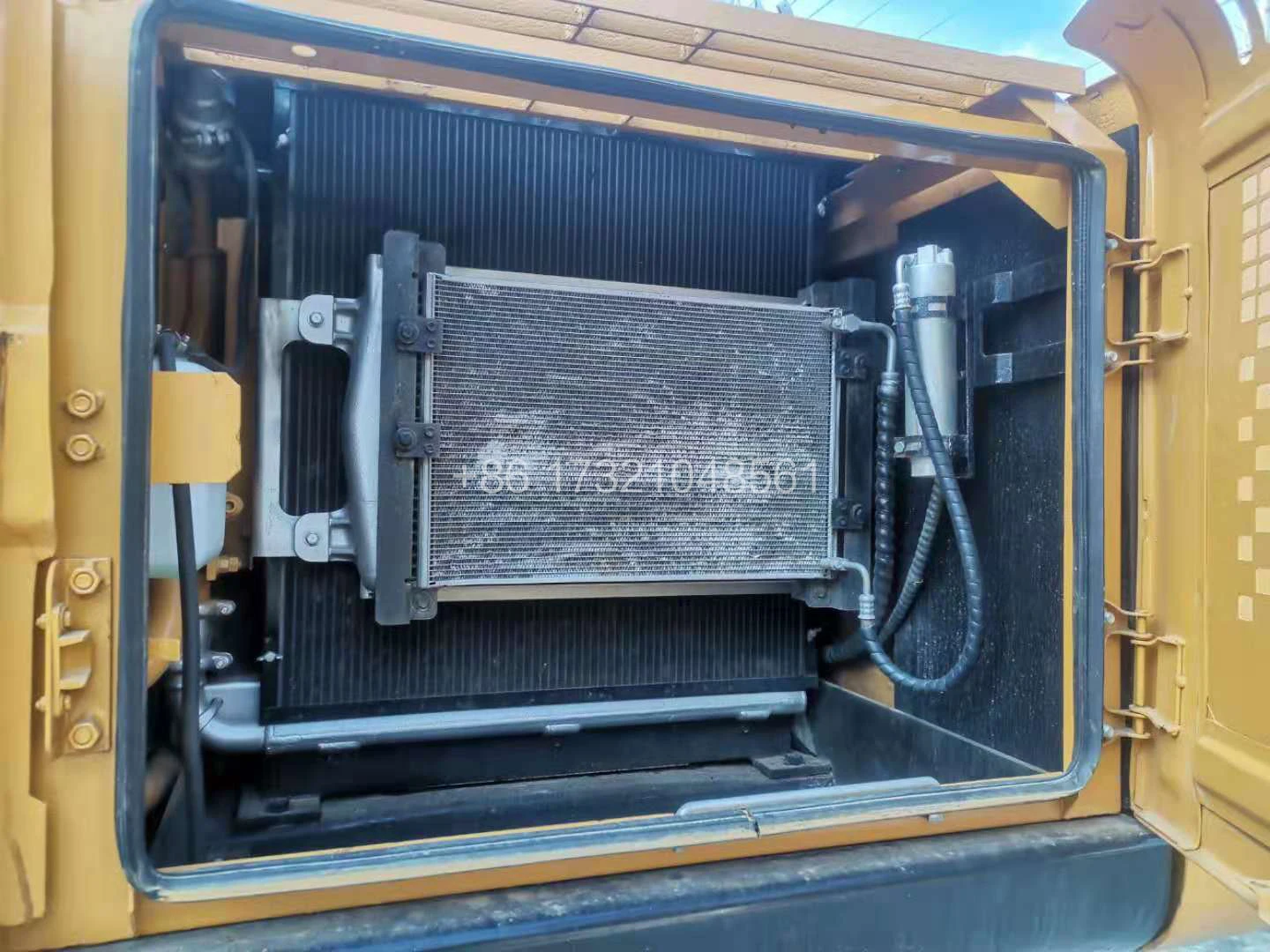 Гидравлические б/у экскаваторы SY215C для продажи в Дубае