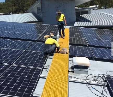 Wholesale Reliable Solar Rooftop Walkways for Ceramic and Metal Roof Structure for Walking on Roof Ladder