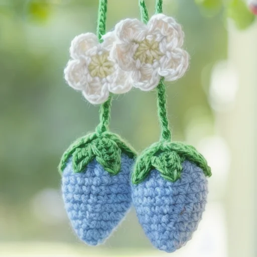 DREA Wholesale custom wool crochet strawberry pendant crafts fashion knitting artificial strawberry flowers