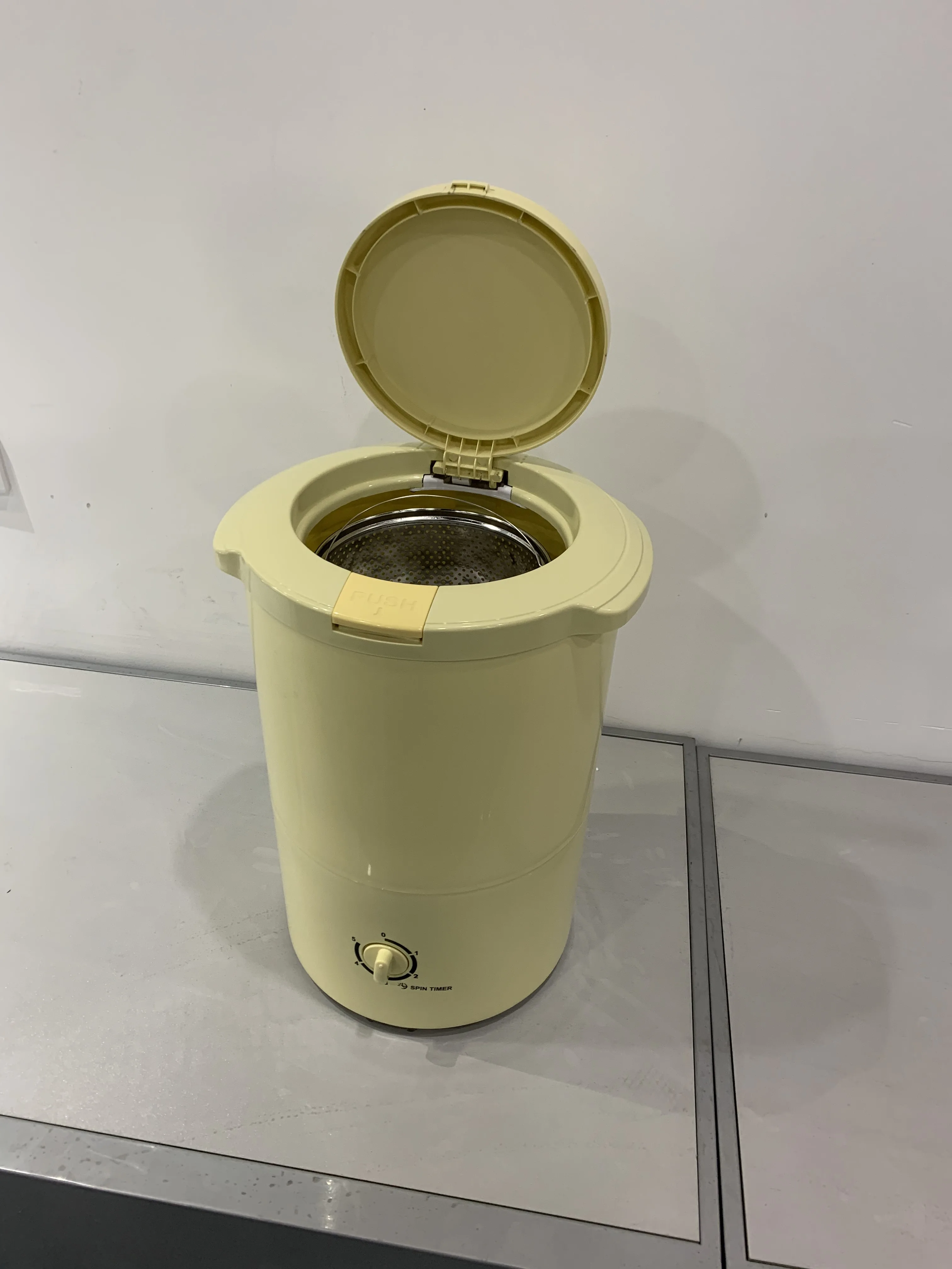 2KG Clothes Water Extractor Single Tub Mini Portable Mini Spin Dryer