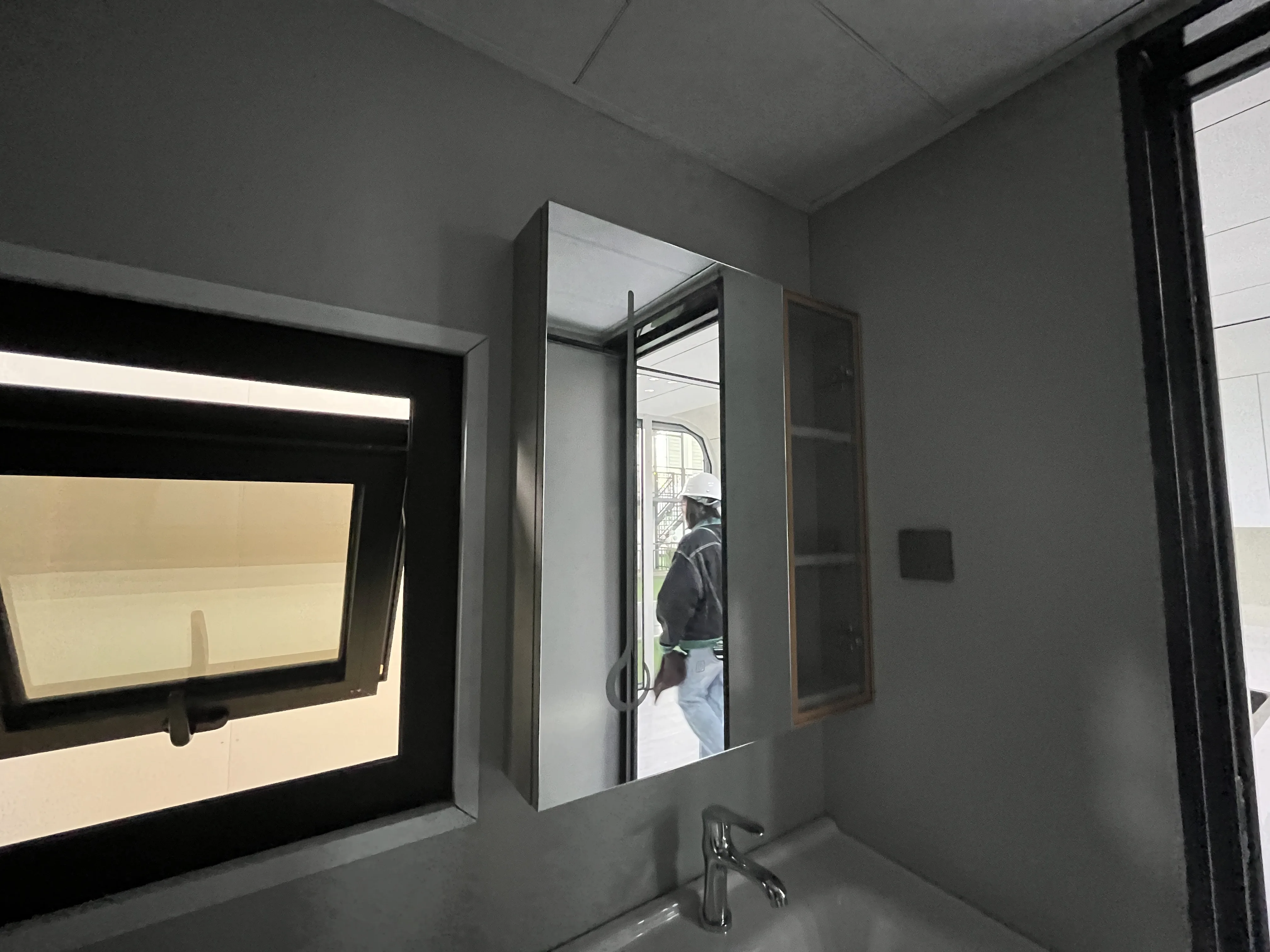 Easy Assembly Modern Design 30 years Service Life winter homes prefabricated container houses home