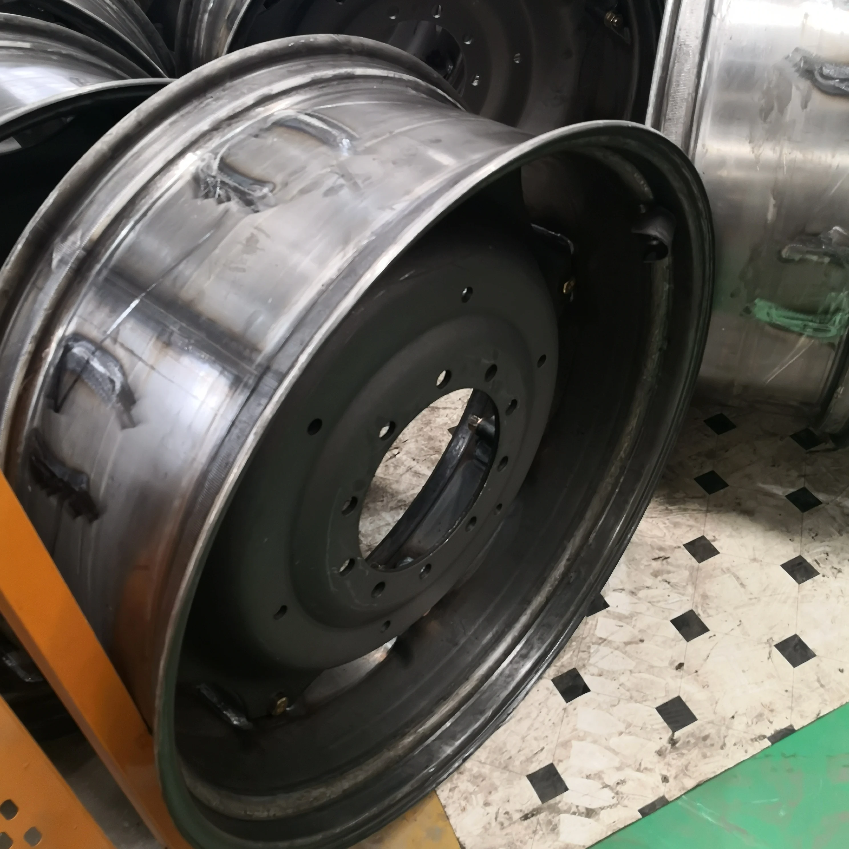 W15 * 38 сборный стальной колесный завод запчасти для трактора тяжелый грузовик стальные колесные