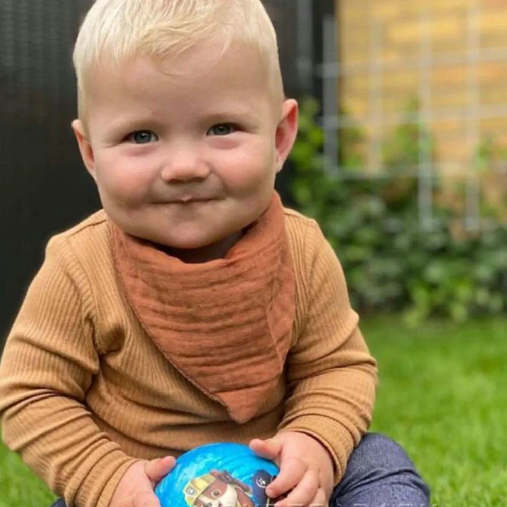 Printed custom Wholesale GOTS certified waterproof bamboo muslin bib organic cotton triangular baby bibs