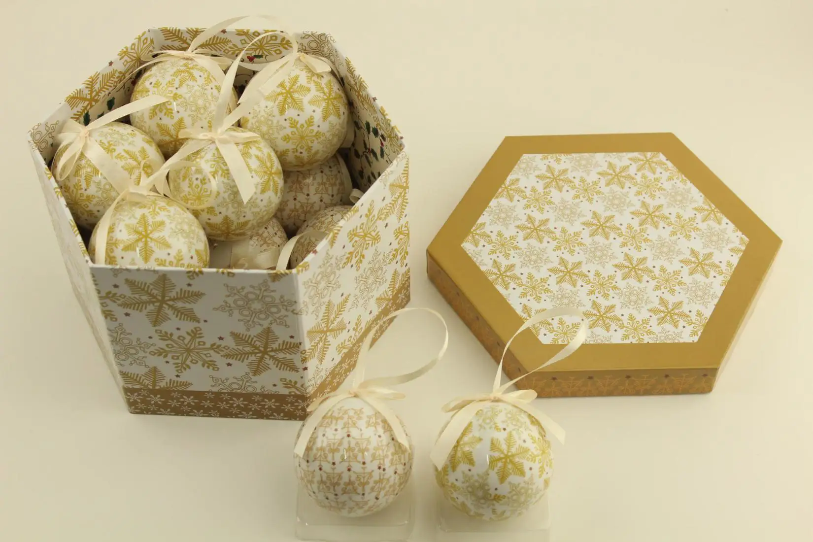 Full color print Foam Paper Ball Christmas Tree Ball