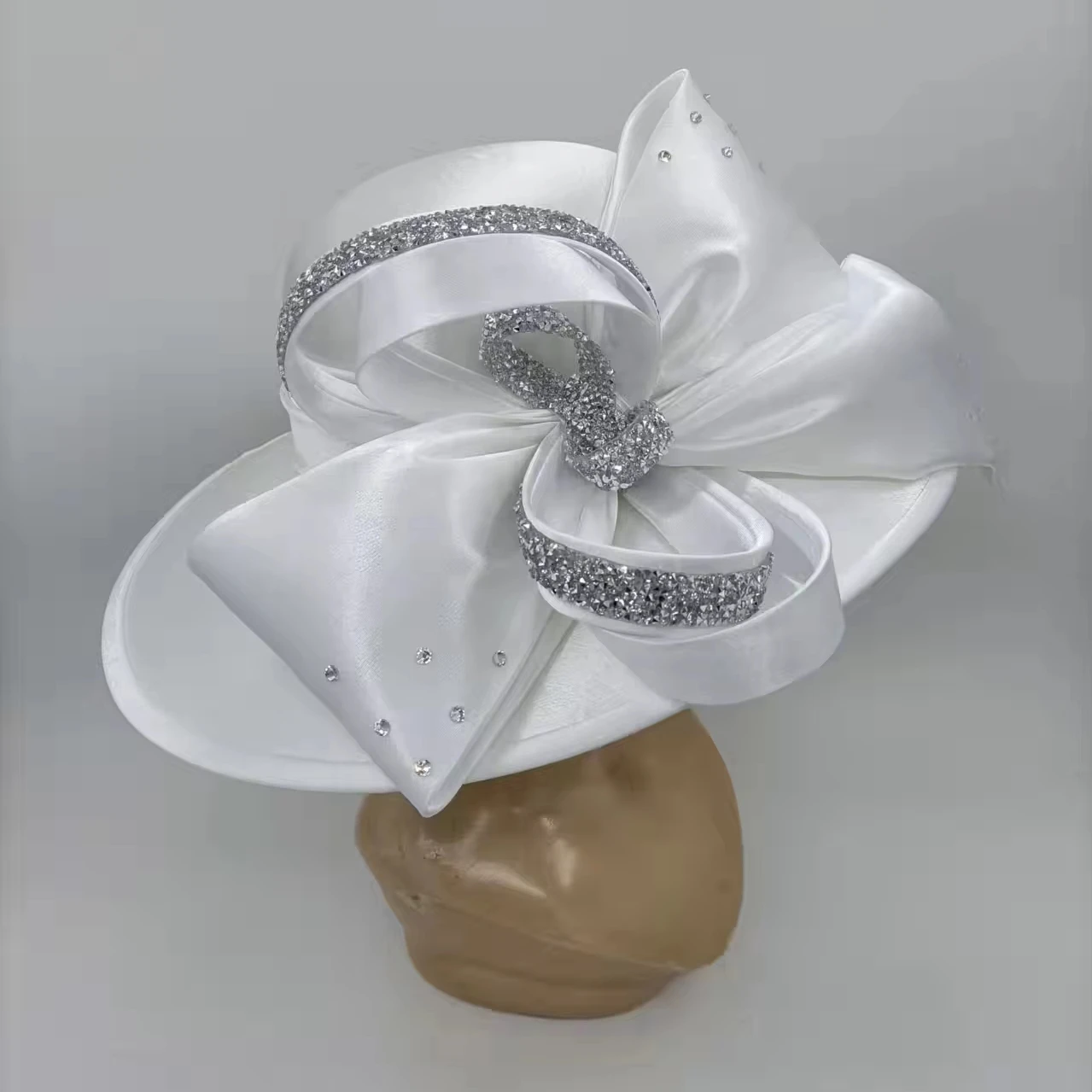 Ladies  Church hat Kentucky Derby Dress Cloche sun Fascinator Floral hats white high quality hats for church wholesale