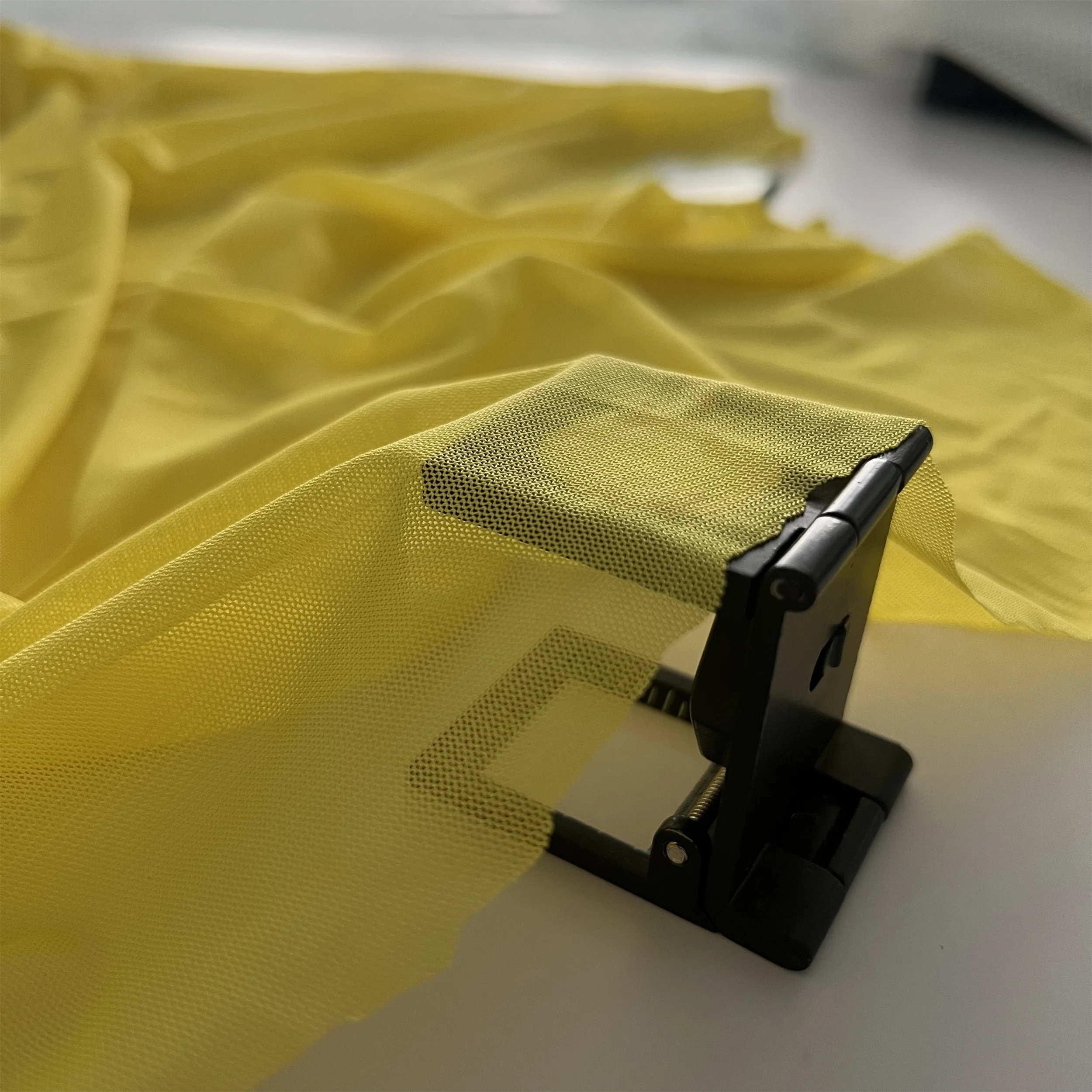 Korean net 40D high elastic fabric warp knitted polyester spandex elastic mesh fabric for sportswear T-shirt ling