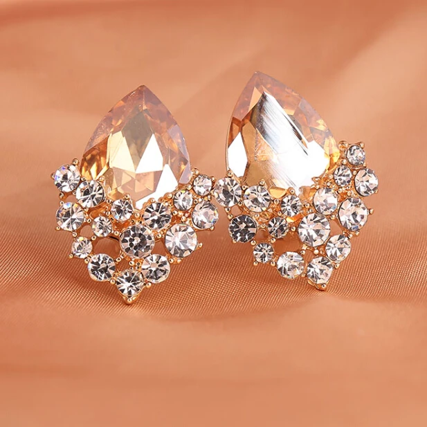 Gemstone Bell Europe and the United States fashionable earrings, exaggerated large red female earrings clip without holes