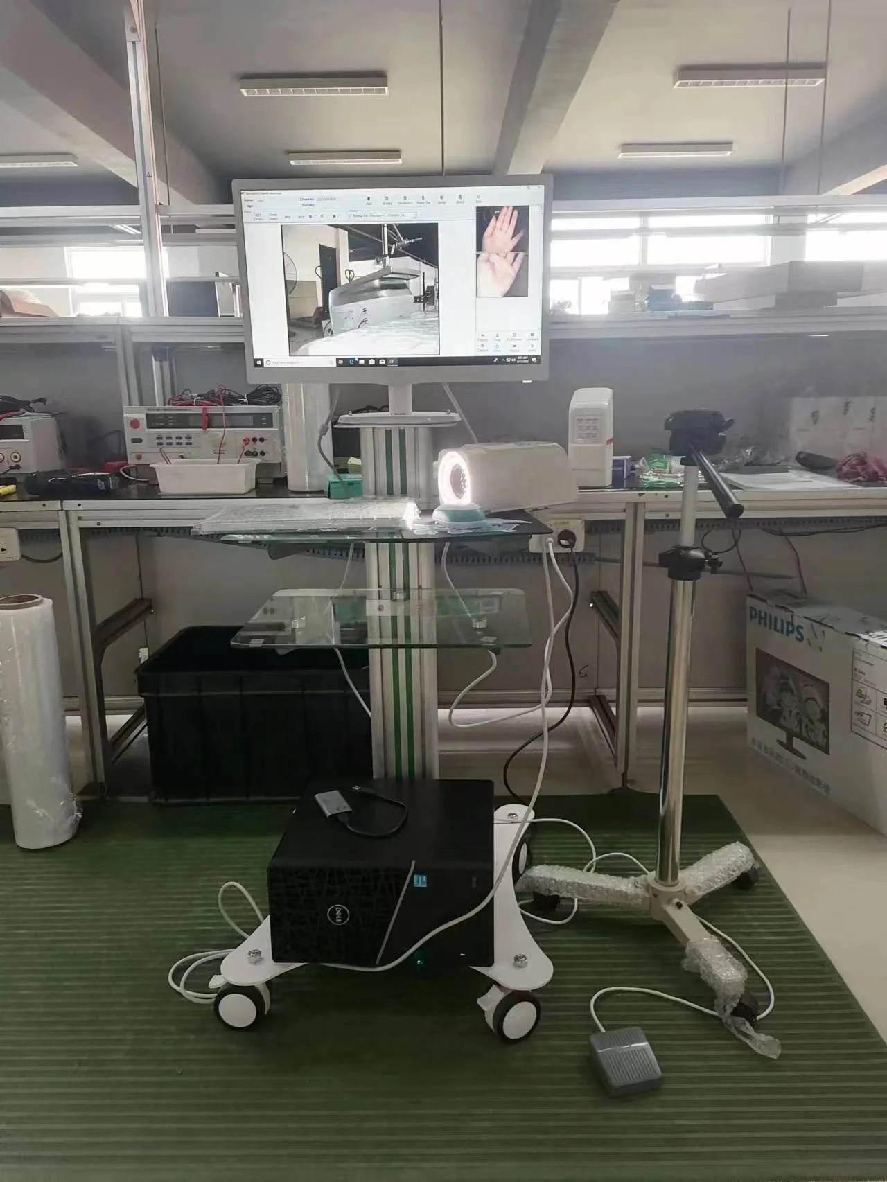 Medical specialized gynecological digital optical colposcopy with camera high-definition display