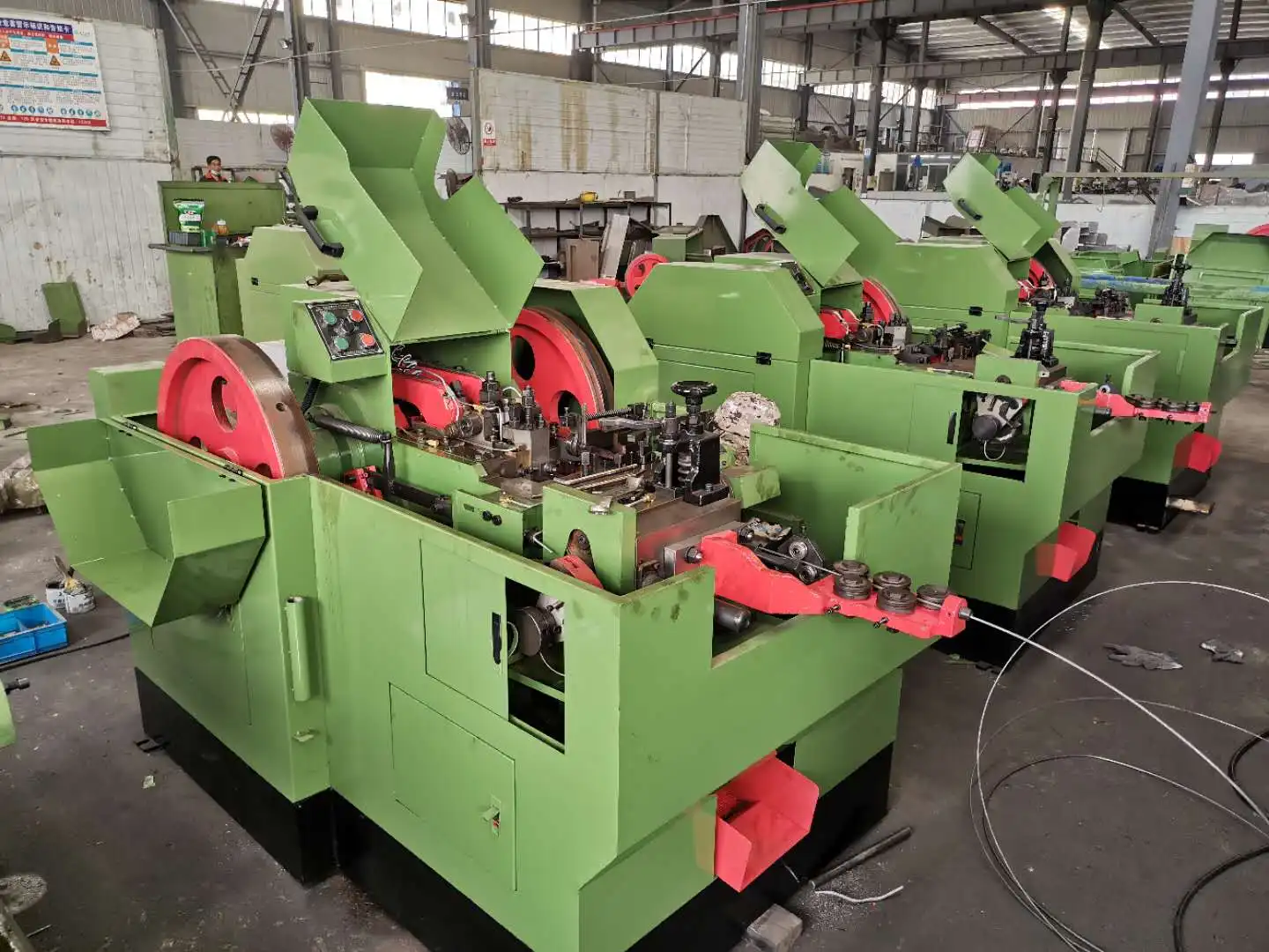 Bolt making machine cold heading machinery metal steel forging machines