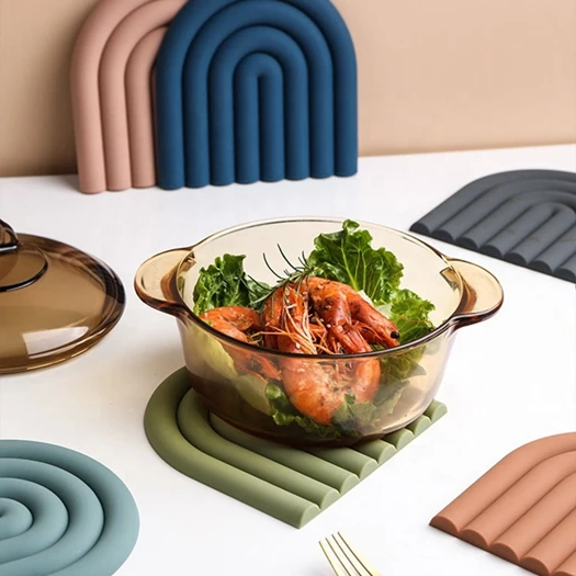 Custom Logo Wholesale Non Slip Removable esteras silicona Rainbow Cup Coaster Pot Holder Kitchen Accessories Silicone Coasters