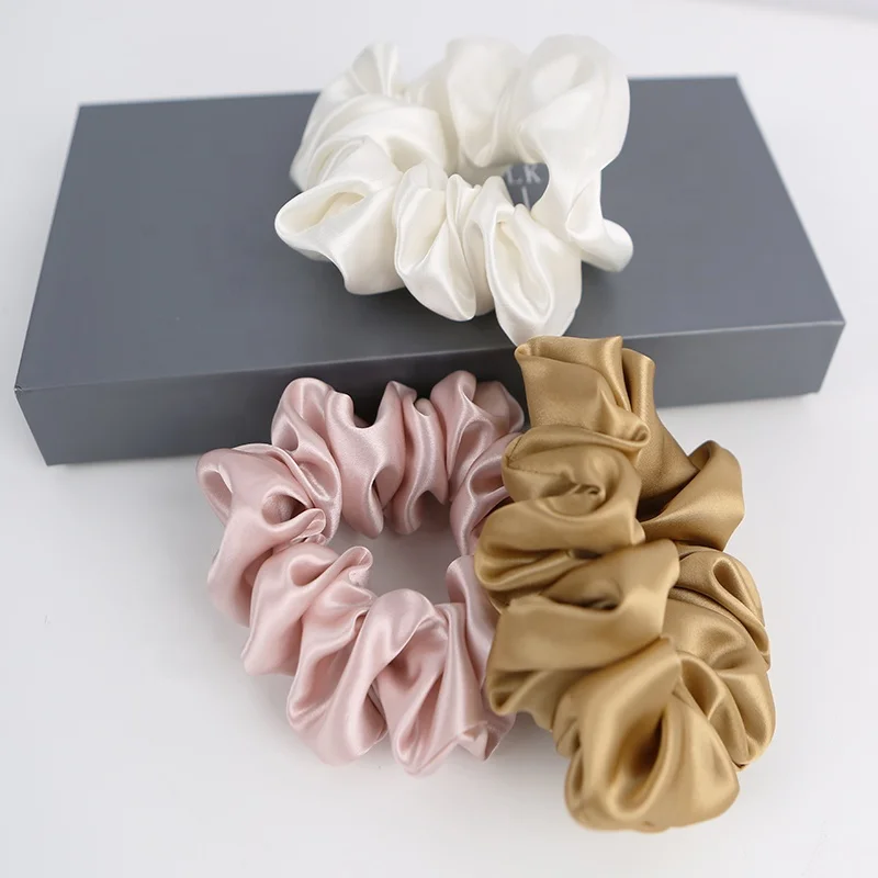 2022 new style 100% silk big size oversize satin silk scrunchies custom satin material  color scrunchies