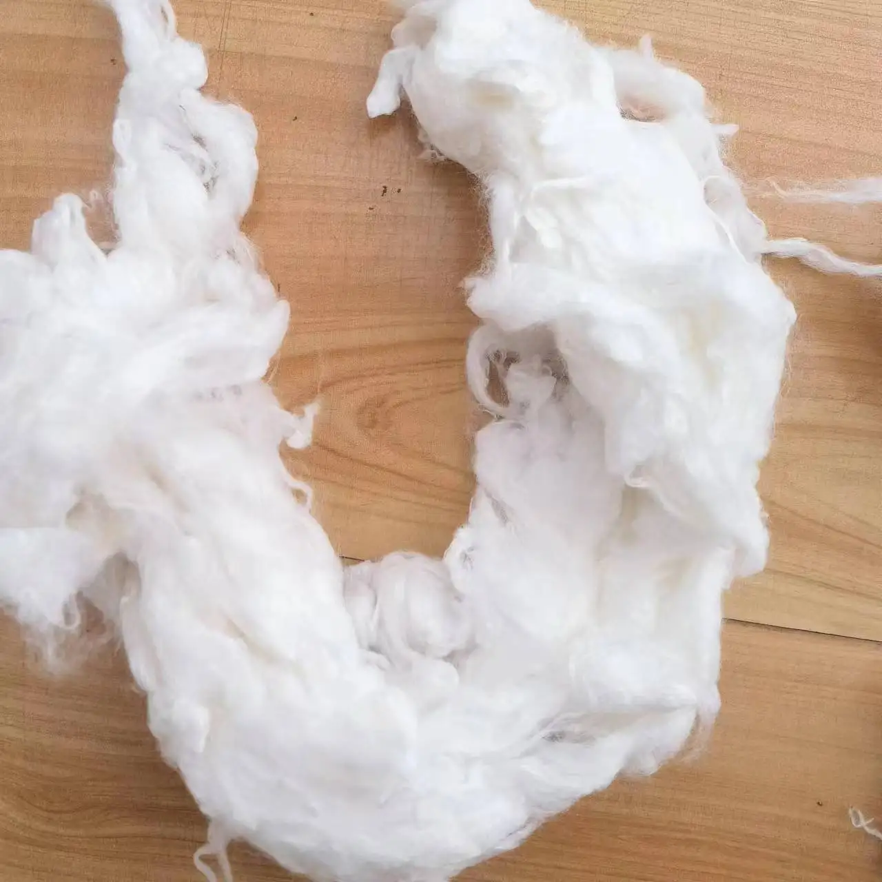 Hot selling flame retardant viscose rayon fiber 3.3 Dtex 60 MM