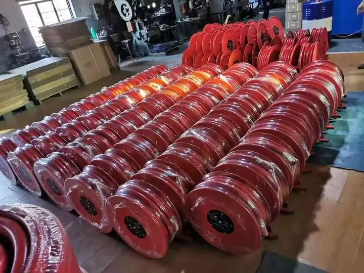 jyNew Swing Type Retractable Fire Hose Reel Flexible Soft Rubber Steel Brass Connector Firefighting Equipment Accessory