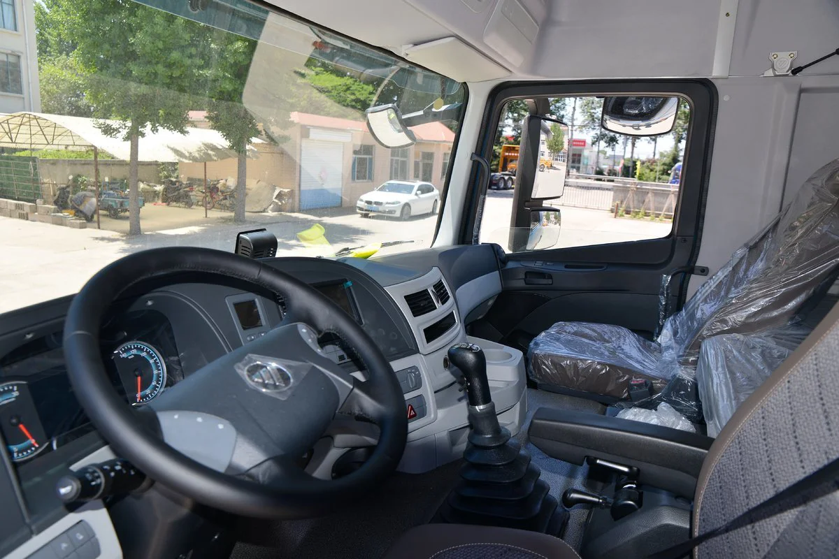 Brand New foton dump truck 5 tone Foton Auman Tractor Truck with Air Conditioner High Quality Truck Trailer Head for sale