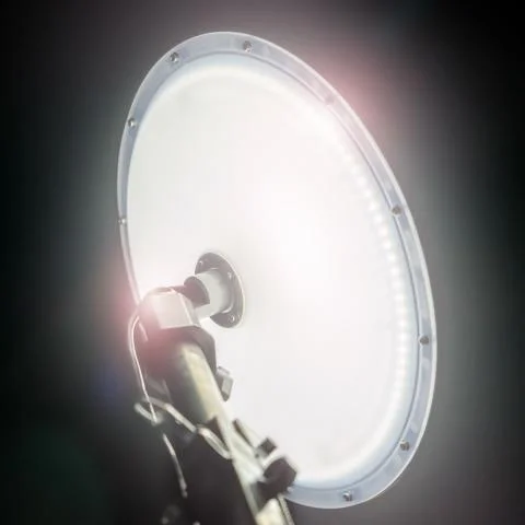 300W Heavy duty tripod LED mobile light tower with 4 meter adjusting bracket for outdoor event lighting