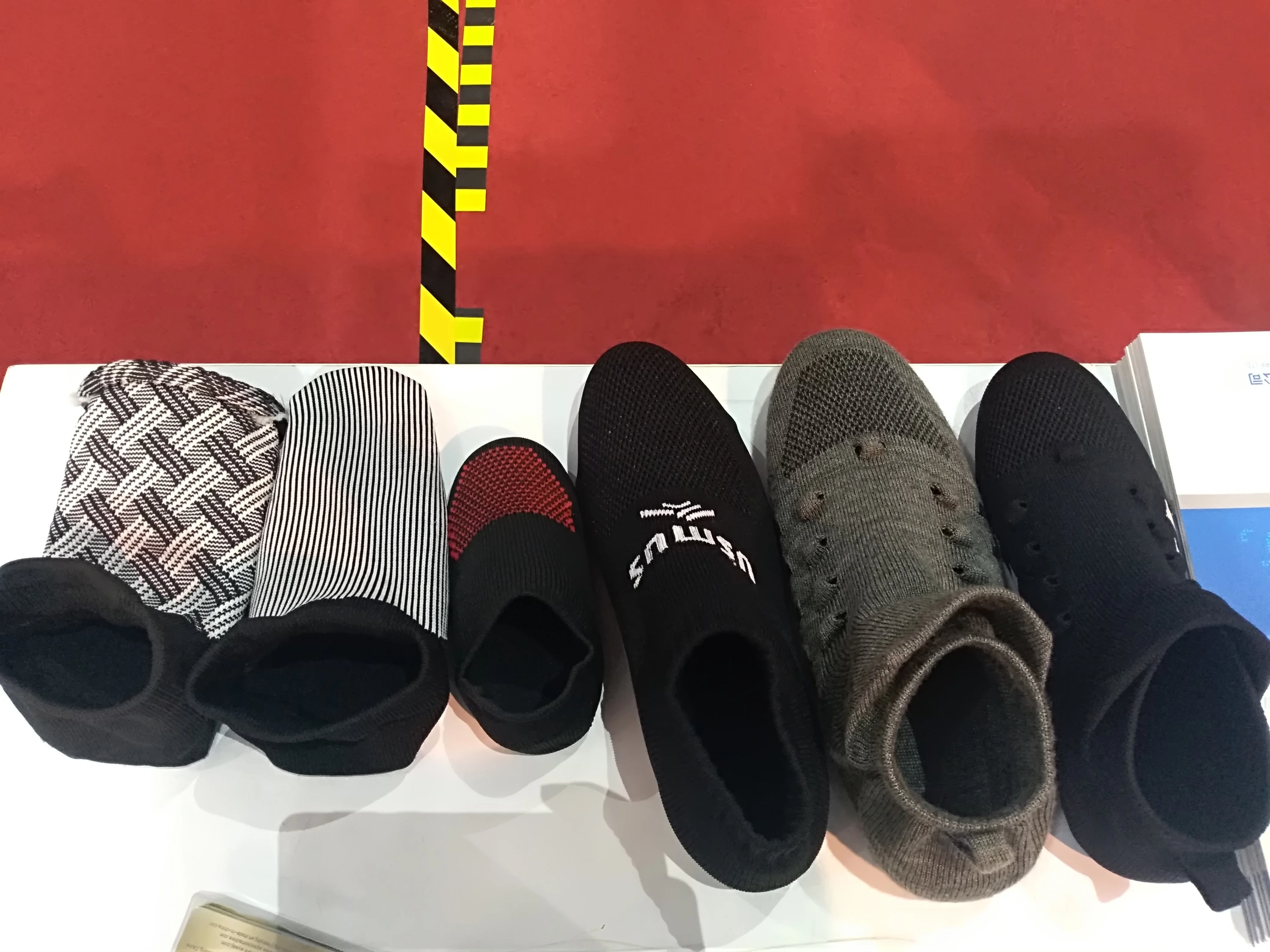 Одноцилиндровая Полностью компьютеризированная автоматическая машина для изготовления верхних носков