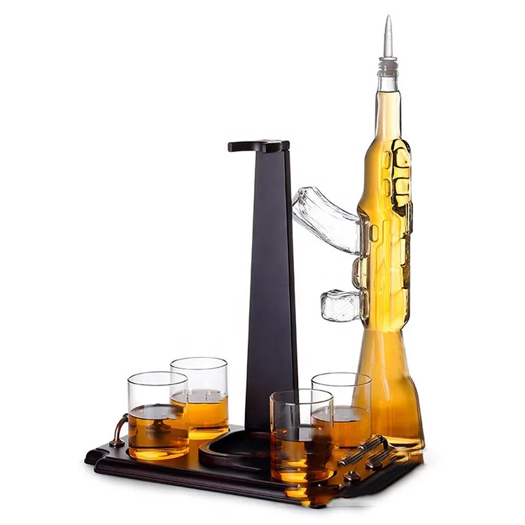 Top consumable products Handmade glass bottle 250ml gun shape vodka bottle 2021 whiskey pistol decanter set
