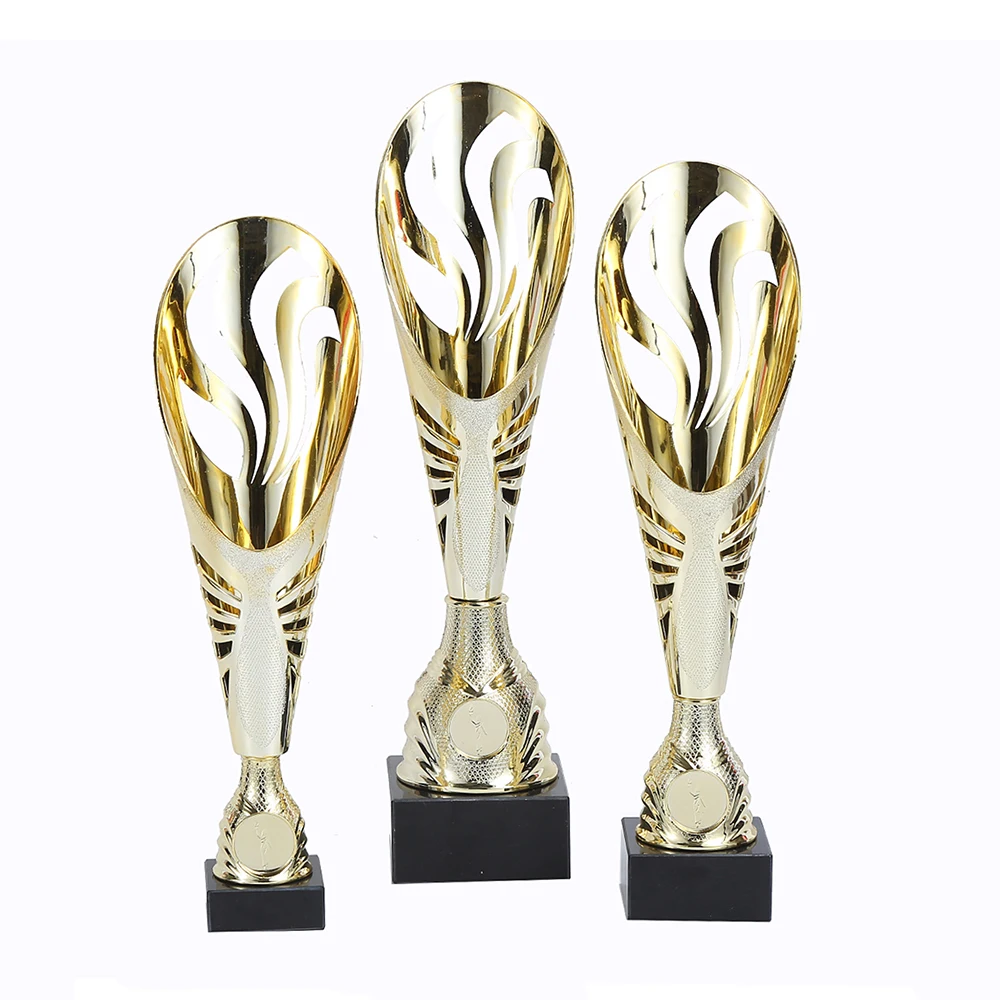 Yiwu Collection metal cup and plastic stem medalla trofeo trofeos de futbol de metal trofeos de futbol metal