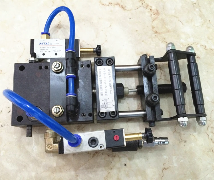 
Low Price Air Feeding Machine With Pneumatic Feeder For Power Press Stamping Line 