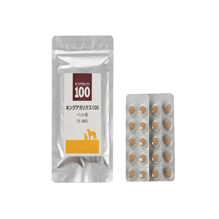 Лечебная добавка для опухолевого меха и глянцевого покрытия для домашних животных на травах