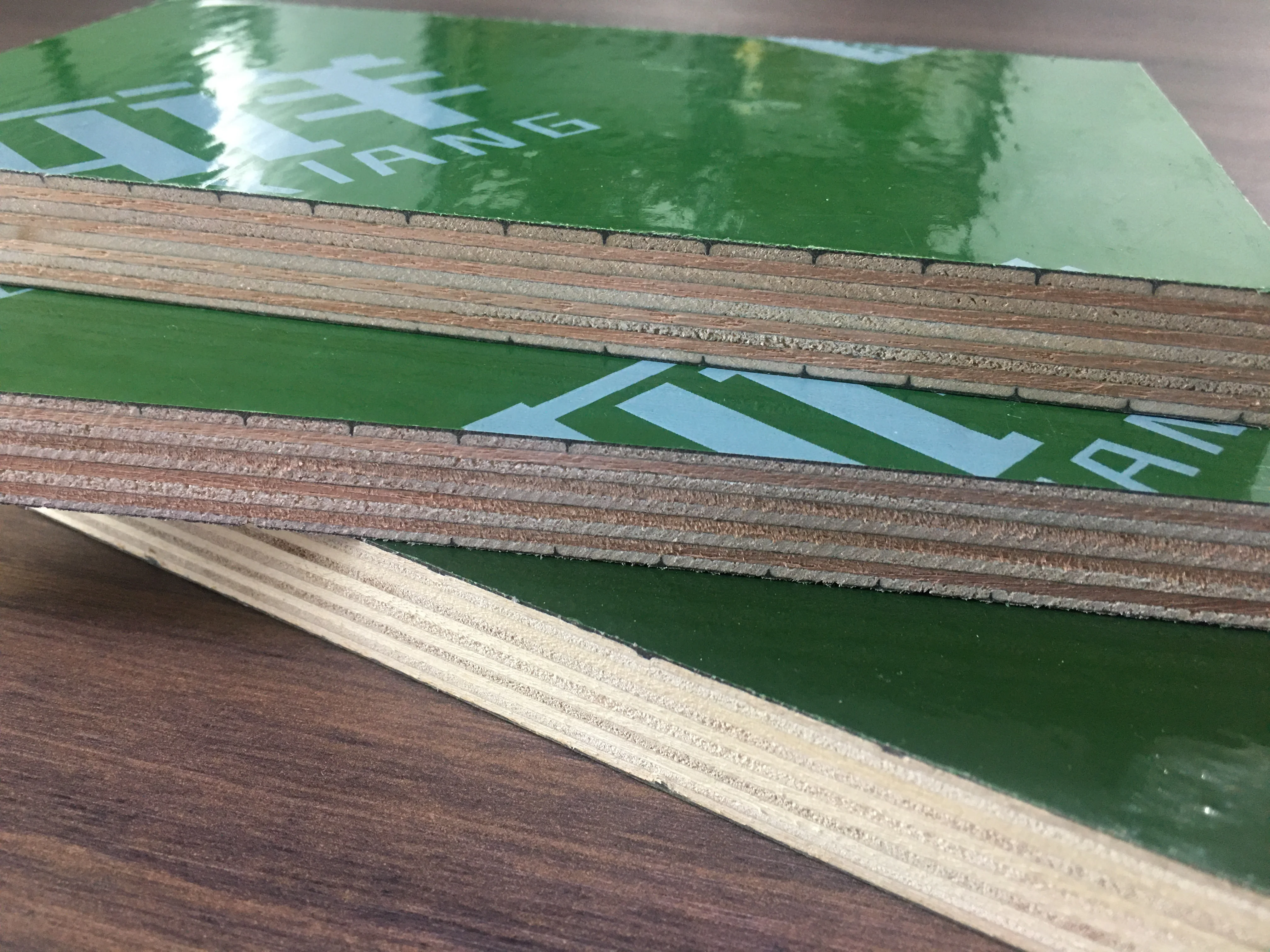 High quality 18mm 20mm 21mm blue green orange color pp plastic film faced plywood factory