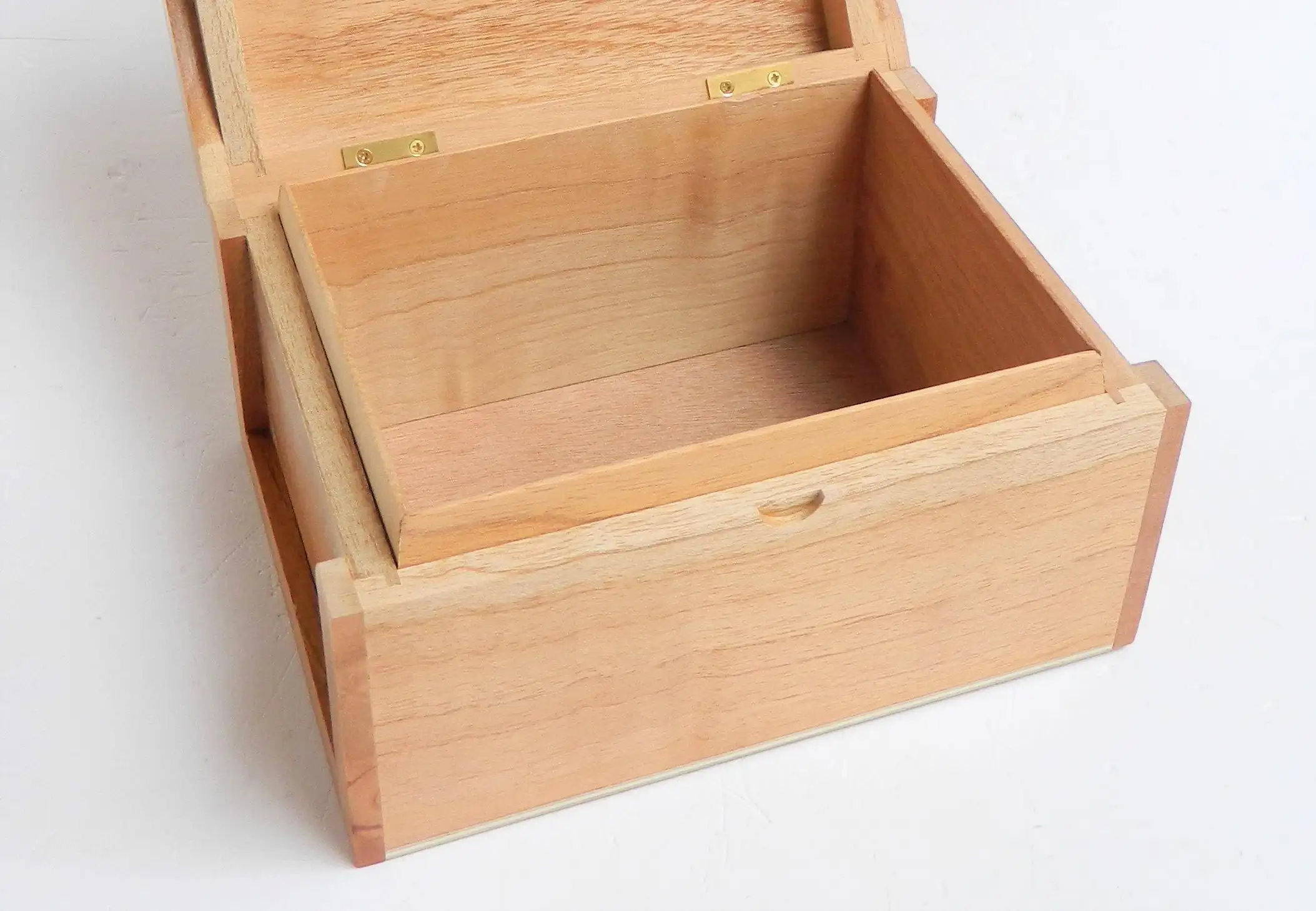 Wood Cigar Box with Lid , Keepsake Box Wood Trunk wood Cigar Boxes Manufacturer Gift for Men