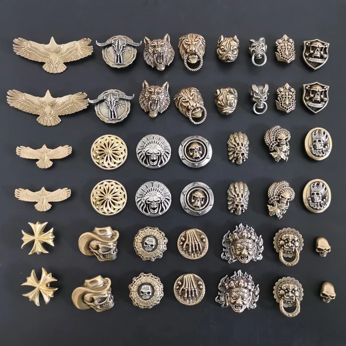 Western Equestrian Tack Antique brass conchos screwback