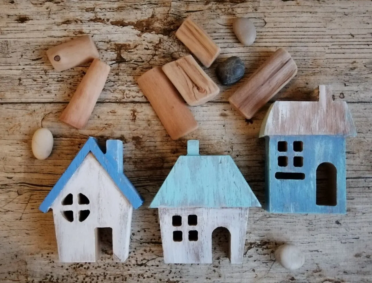 DIY Wooden Coastal Houses for Tiered Tray Decor Wooden Home Decor