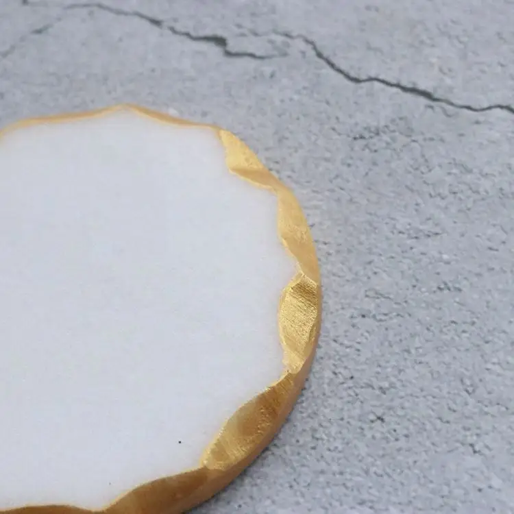 Hot-seller custom natural stone round marble coasters with golden edge for kitchen drinkware cups
