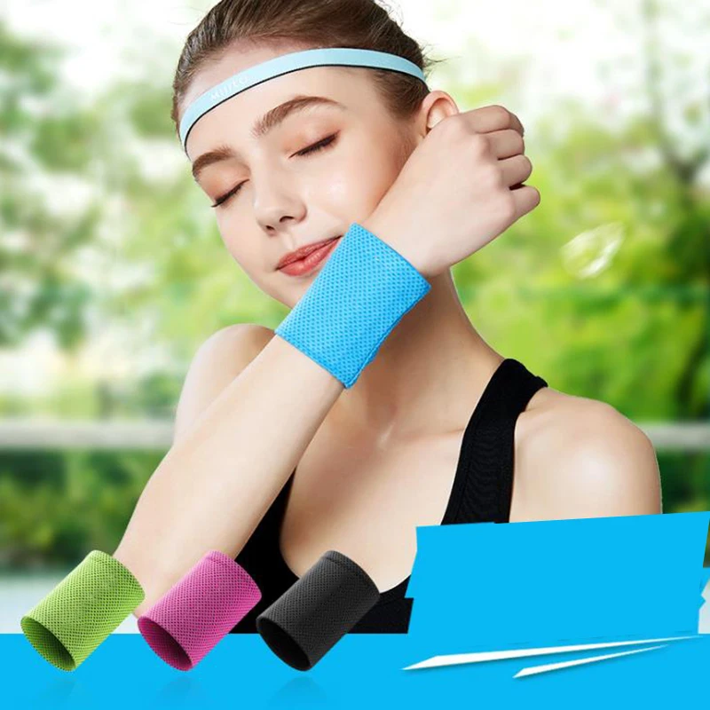 Yiwu hot sell super cool qickly dry women women sports protect ice cool sweat wrist band