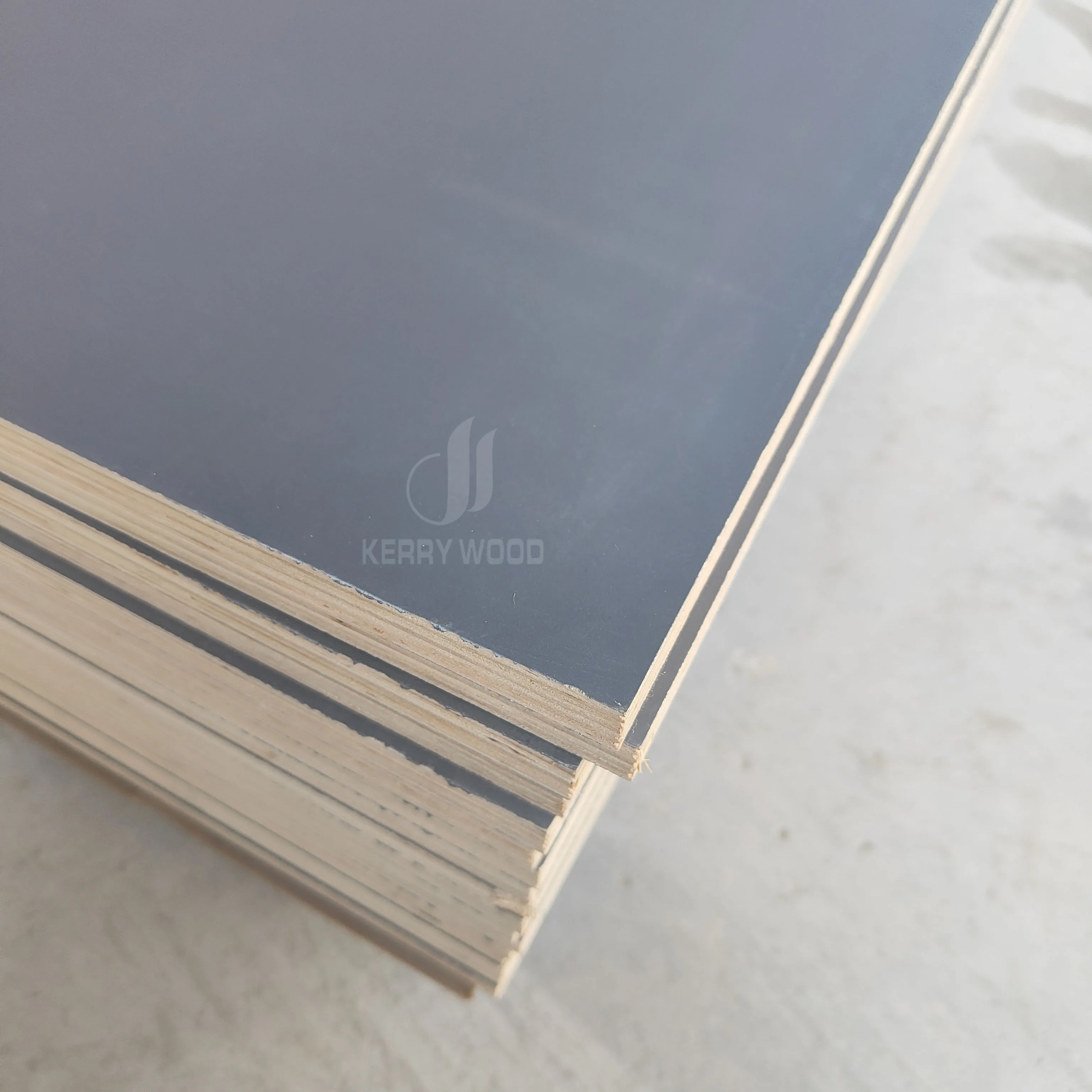 Factory Price Particleboard Melamine Faced Chipboard 18mm Flakeboards Plywood Board 4x9
