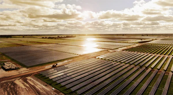 Canadian BiHiKu7_CS7N-MB 640-665W Bifacial 640w 645w 650w 655w 660w 665w bifacial Monocrystal solar panel for ground project