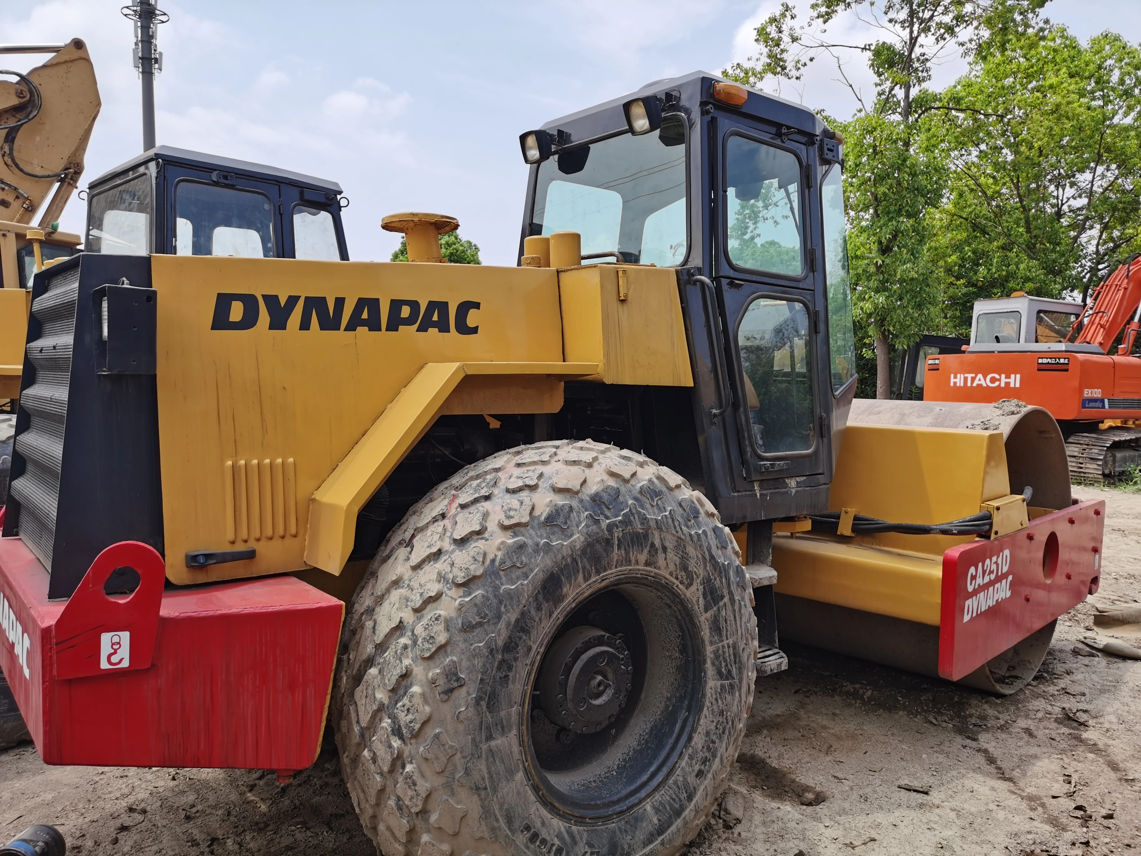 Подержанный дорожный каток Dynapac CA251D для продажи также имеет CA25D CA30D CA251PC CA35D высокого